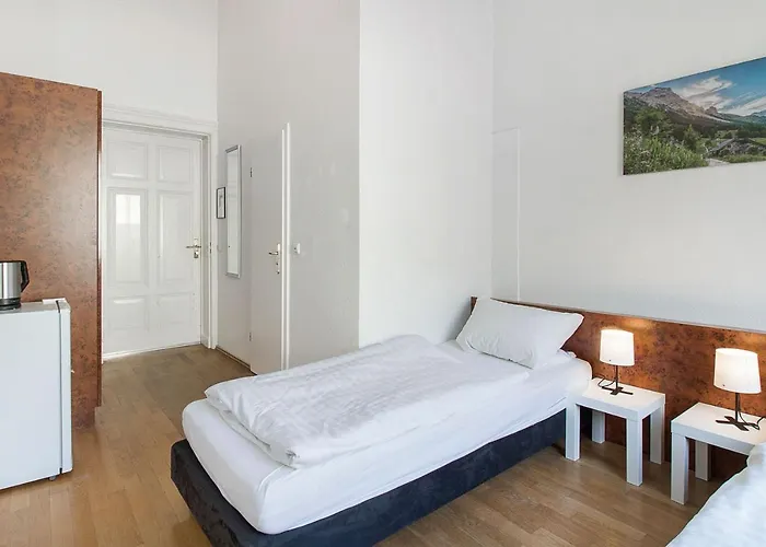 Boardinghouse Residenz 招待所 3*