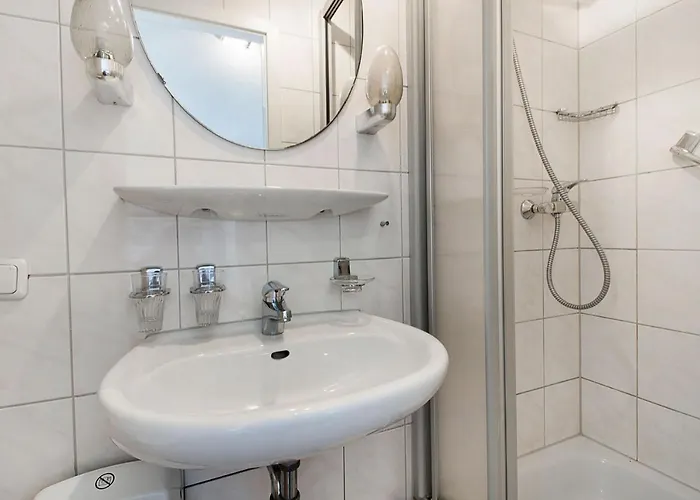 Boardinghouse Residenz 招待所 3*